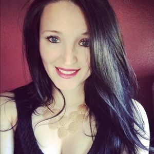 Meet your Posher, Jolene